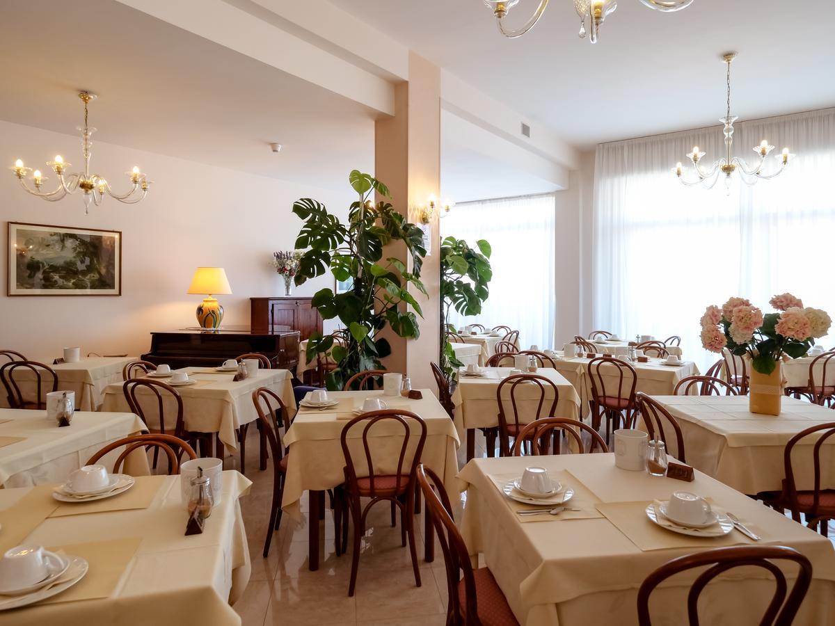 Hotel De La Ville Senigallia Zewnętrze zdjęcie